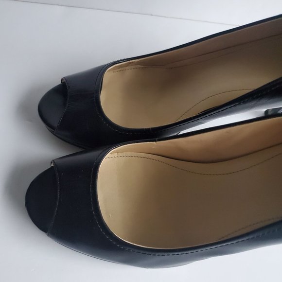 Women's size 11 Classic Black Heels Open Toe Casual Office Siren Career Wear - Picture 5 of 12